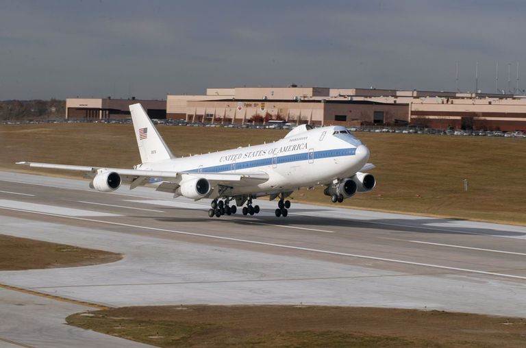 طائرة "E-4B Nightwatch"- موقع simpleflying