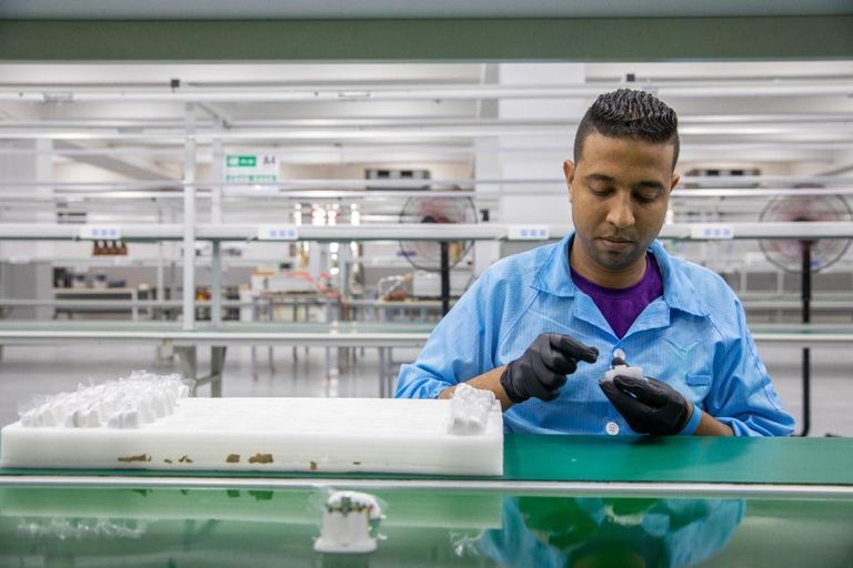 أحد منتجات المصنع