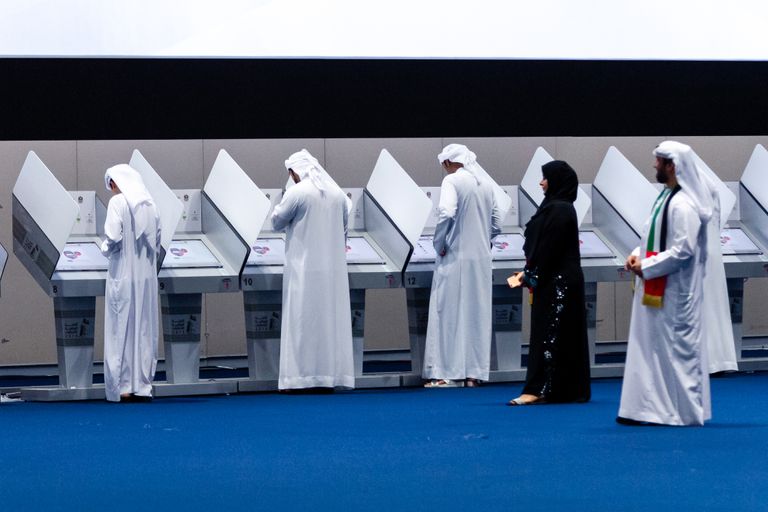 جانب من عملية التصويت المبكر - وام