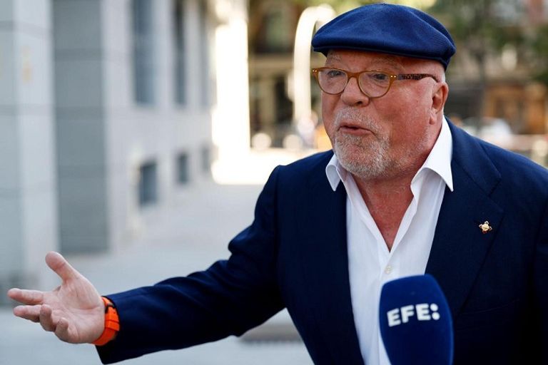 خوسيه مانويل فيلاريخو فلورنتينو بيريز رئيس نادي ريال مدريد