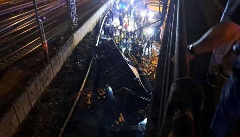 سقوط حافلة من جسر بإيطاليا