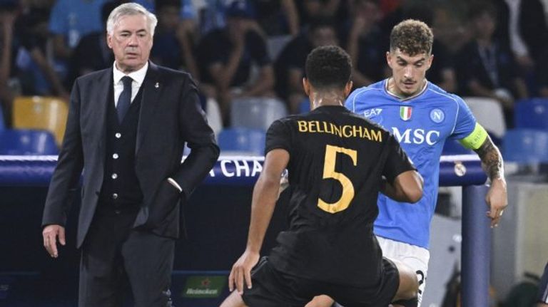 أنشيلوتي وبيلينغهام كارلو أنشيلوتي مدرب ريال مدريد