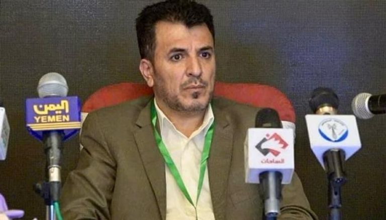 طه المتوكل وزير الصحة بحكومة الانقلاب الحوثي "الناهب للمستشفيات"