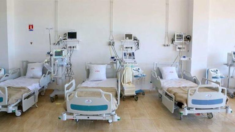 طه المتوكل وزير الصحة بحكومة الانقلاب الحوثي "الناهب للمستشفيات"