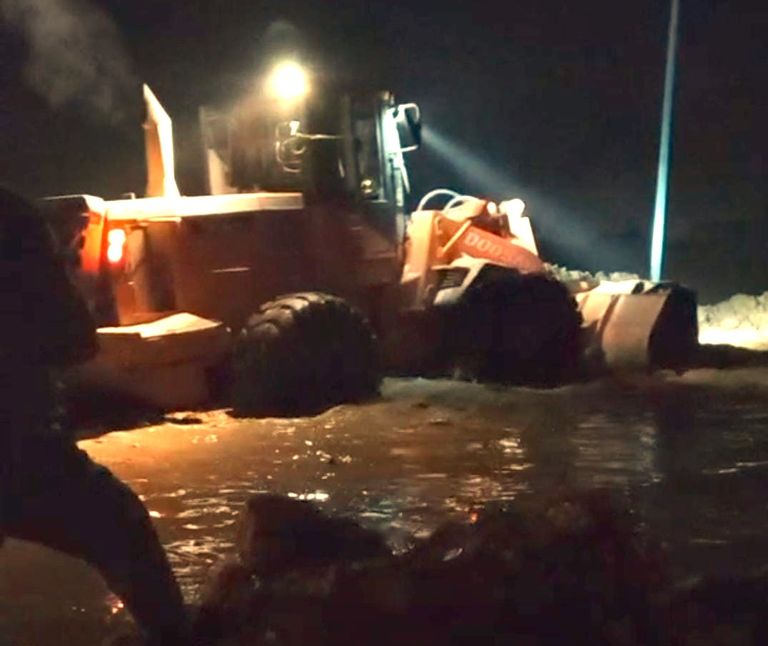 السيول تغرق شوارع مطروح