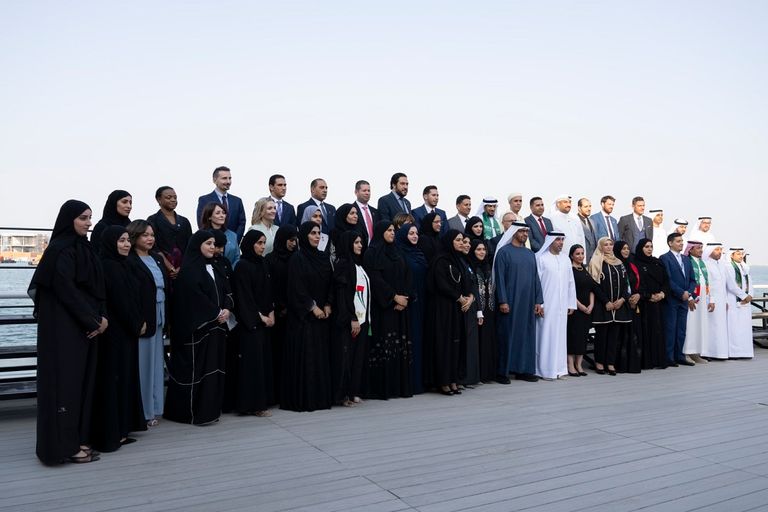 الشيخ محمد بن زايد آل نهيان رئيس دولة الإمارات بصحبة الوفد