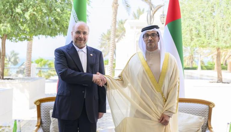 الشيخ منصور بن زايد ومحمد باقر قاليباف