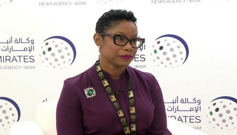 ليزا كومنز، وزيرة الطاقة وتطوير الأعمال في باربادوس