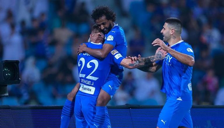 القنوات الناقلة لمباراة الهلال والاخدود