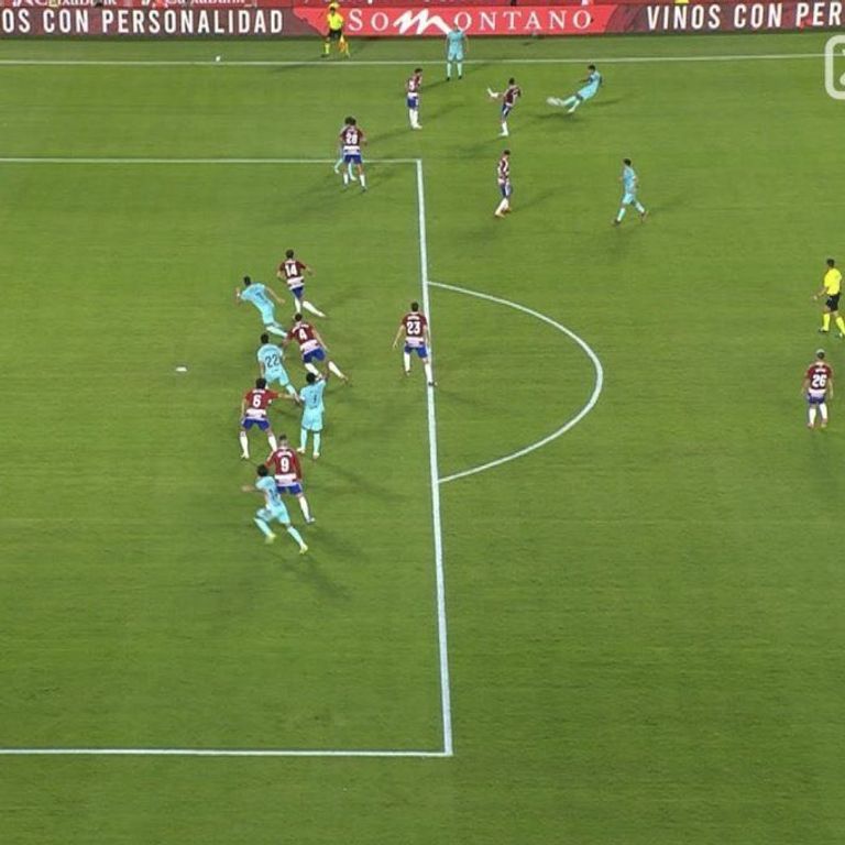 غرناطة وبرشلونة من مباراة غرناطة وبرشلونة