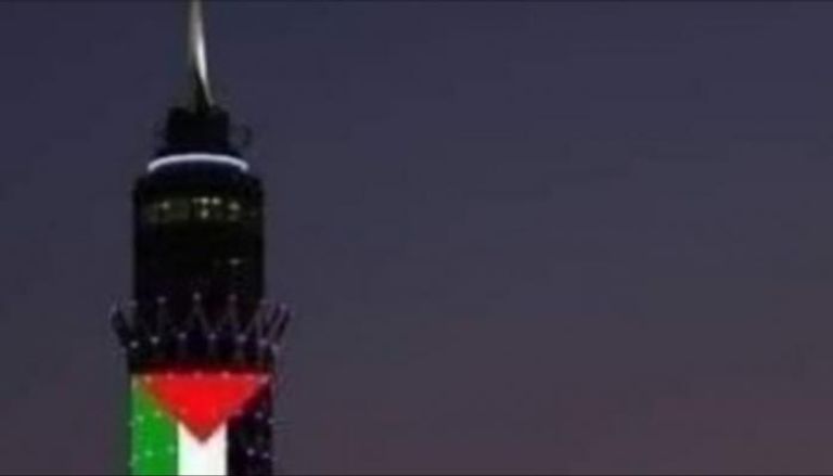 الصورة المتداولة لعلم فلسطين على برج القاهرة