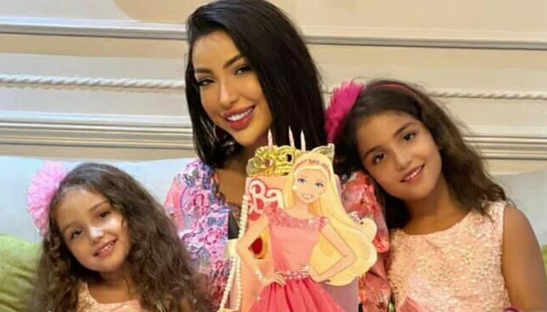 الفنانة دنيا بطمة