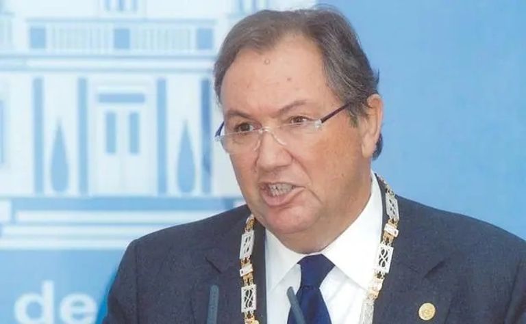 خوسيه مانويل أوتيرو لاستريس ريال مدريد وبرشلونة