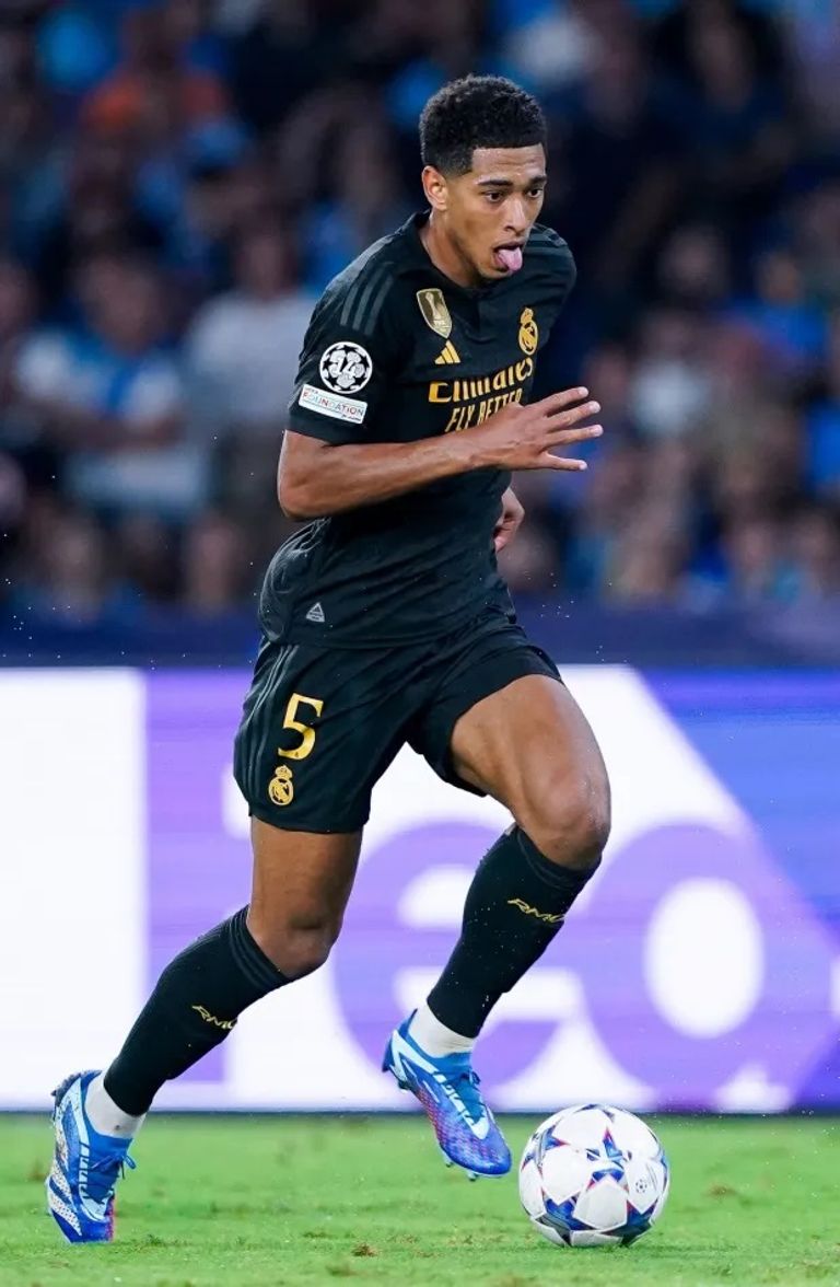 جود بيلينغهام جود بيلينغهام ضد نابولي