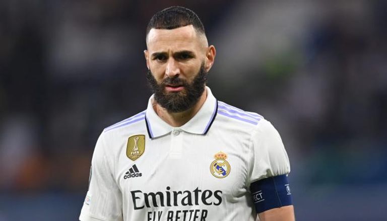 كريم بنزيما بقميص ريال مدريد