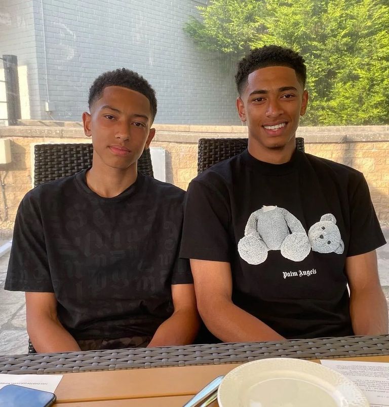 بيلينغهام وشقيقه