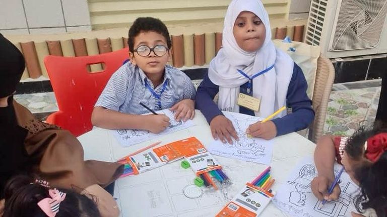 احتفال اليمن باليوم العالمي لـ«العصا البيضاء»