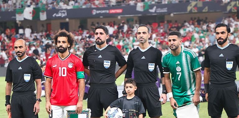 مصر والجزائر رياض محرز نجم منتخب الجزائر