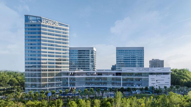 HONOR علامة تجارية مخصصة لوضع معايير جودة صارمة