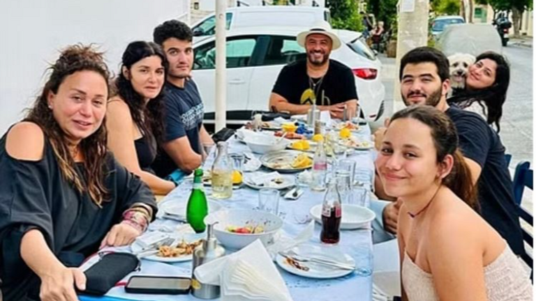 غادة عادل ومجدي الهواري