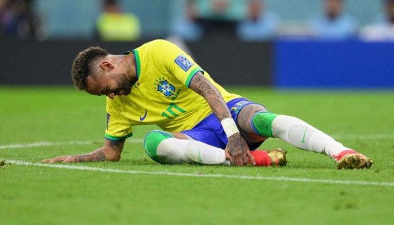 نيمار بقميص منتخب البرازيل نيمار دا سيلفا نجم الهلال السعودي
