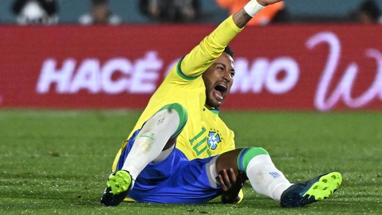 نيمار نجم منتخب البرازيل نيمار دا سيلفا نجم الهلال السعودي