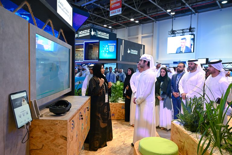 زيارة الشيخ مكتوم بن محمد بن راشد آل مكتوم لمعرض جيتكس