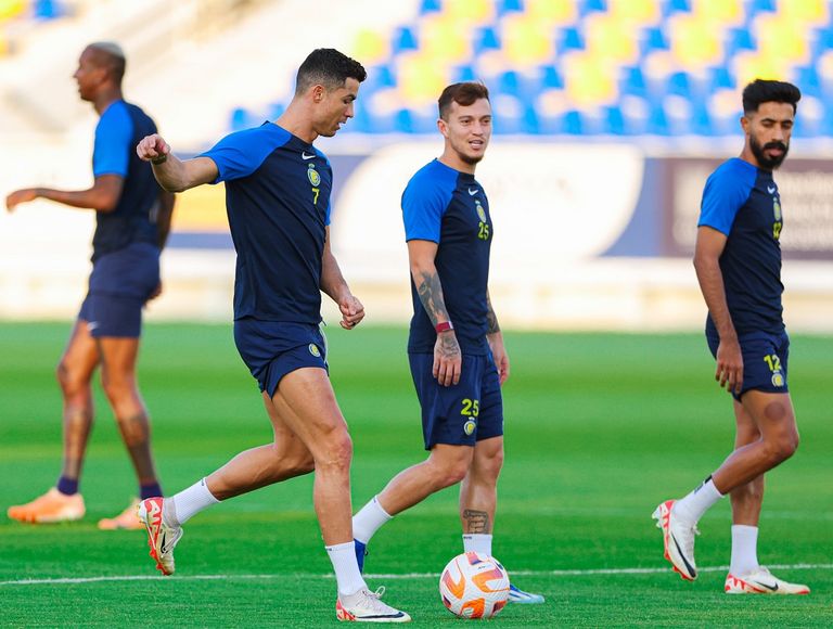 تدريبات النصر استعدادا لضمك في الدوري السعودي النصر السعودي