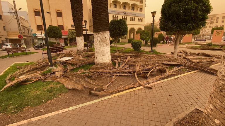 طائرات متوقفة بمطار محمد الخامس بالدار البيضاء بسبب أحوال الطقس