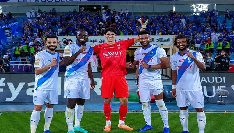 القنوات الناقلة لمباراة الهلال ومومباي