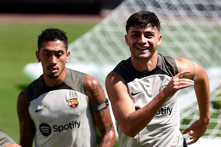 بيدري ورافينيا برشلونة الإسباني