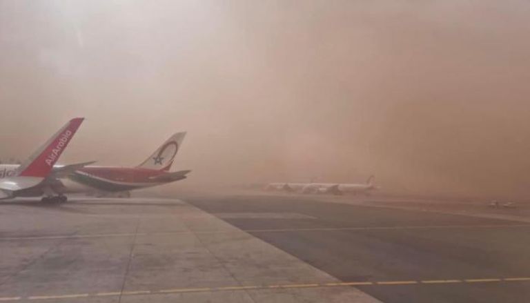 العاصفة بمطار محمد الخامس بالدار البيضاء 