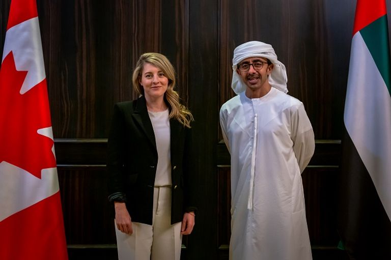 الشيخ عبدالله بن زايد آل نهيان مع وزيرة خارجية كندا