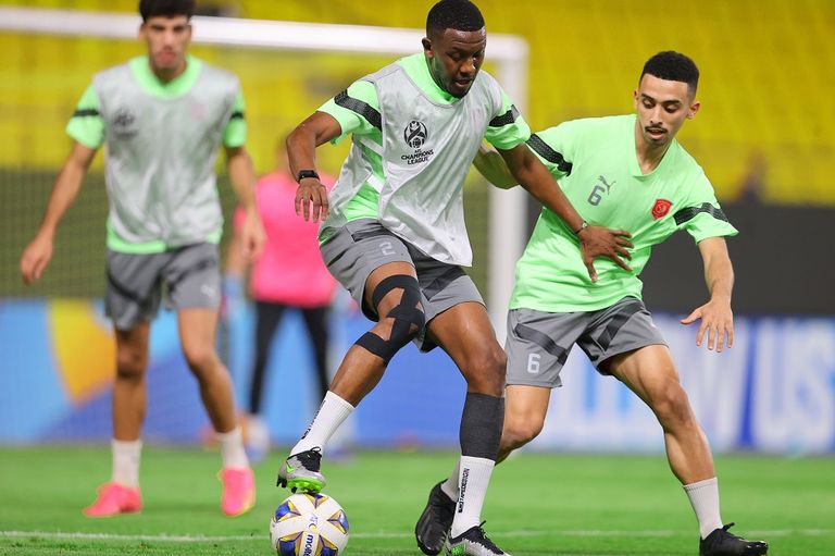 تدريبات الدحيل استعدادا للنصر النصر والدحيل