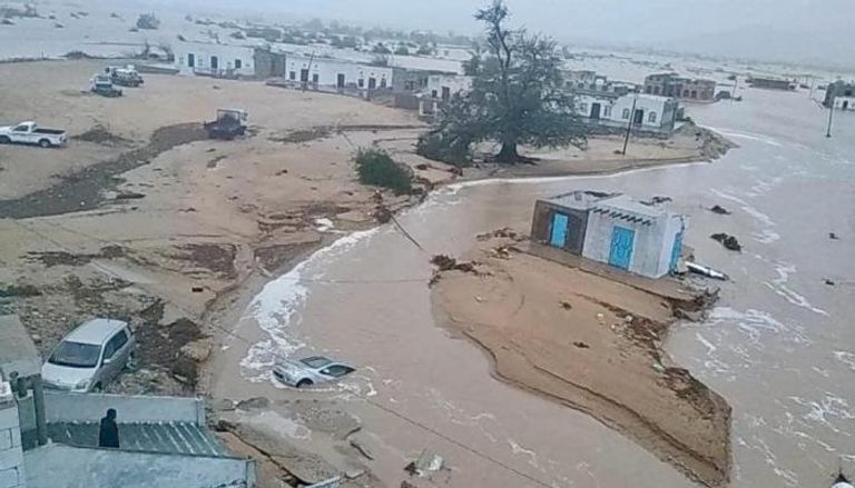 آثار إعصار «تيج» في اليمن