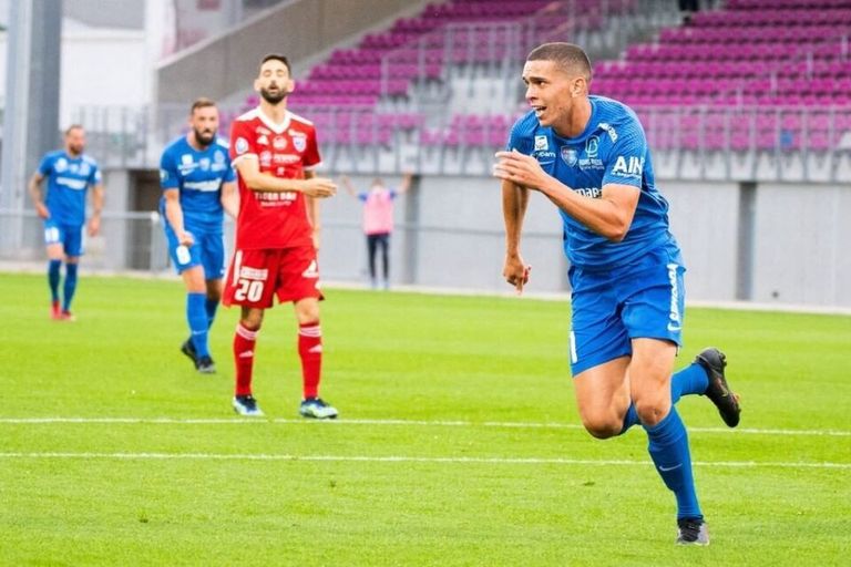 أمين الوزاني أمين الوزاني لاعب غانغون الفرنسي