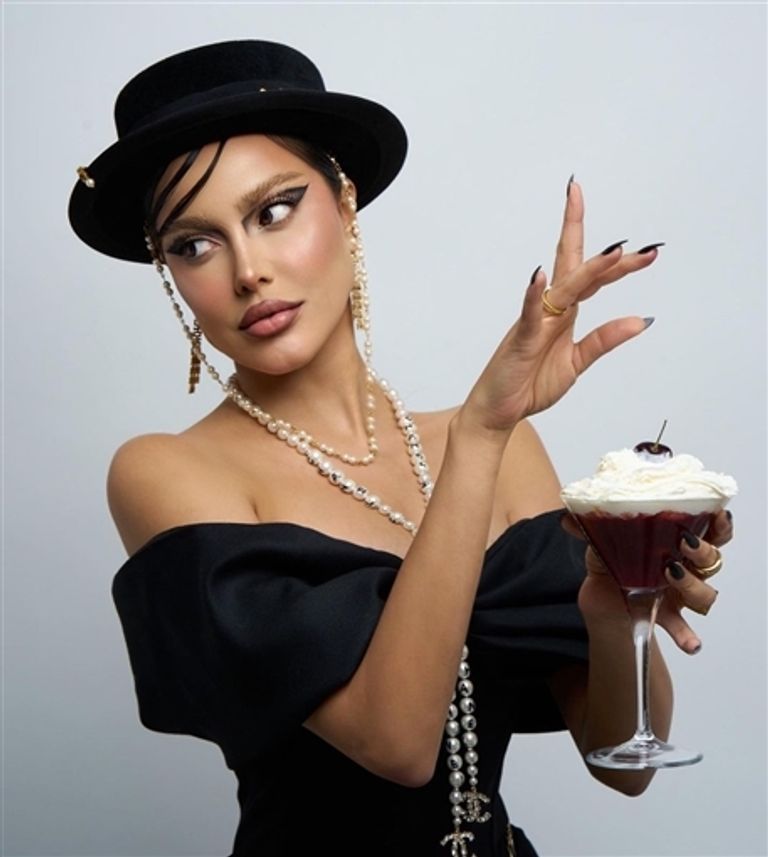 الفاشينيستا الكوينية فاطمة المؤمن - أرشيفية