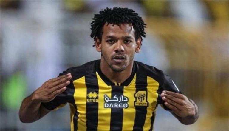 البرازيلي رومارينيو لاعب الاتحاد السعودي