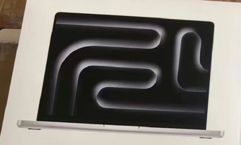 الصورة المسربة لصندوق تغليف جهاز "ماك بوك برو" "ماك بوك برو" - أرشيفية