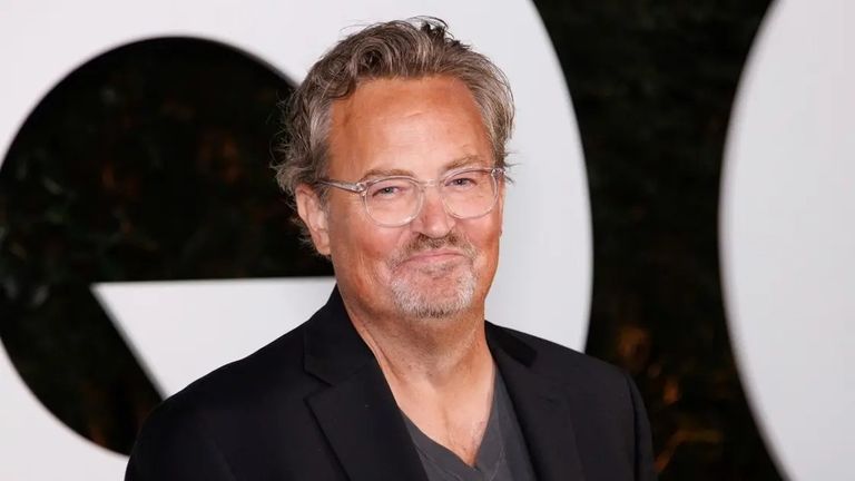 الممثل الأمريكي ماثيو بيري