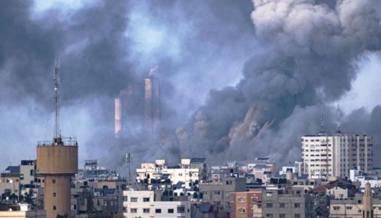 القصف المتواصل والحصار المستمر يفاقمان الكارثة الإنسانية في غزة