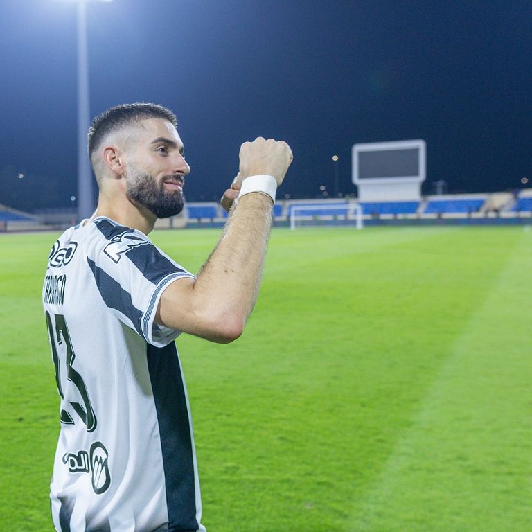 يانيك كاراسكو نجم الشباب