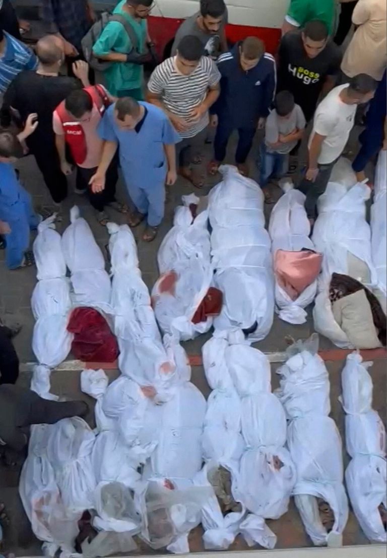 دمار عقب غارات إسرائيلية على مخيم جباليا