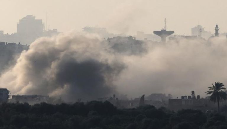 آثار الاشتباكات والضربات في غزة 