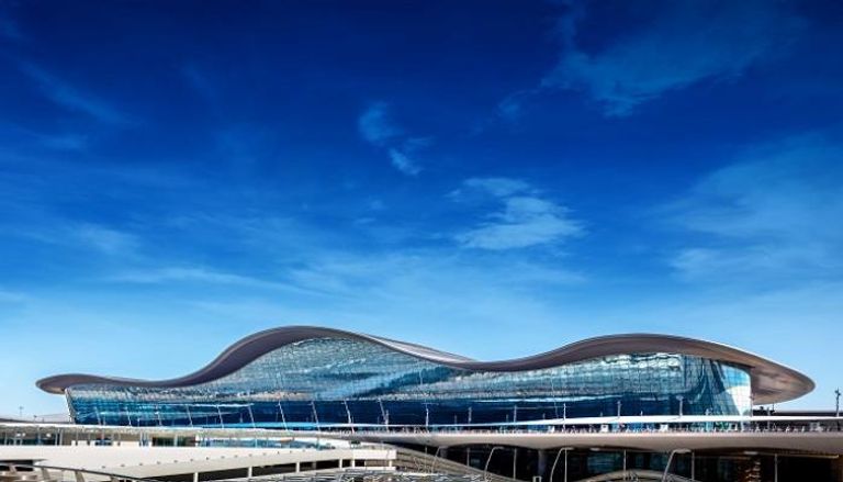 مطار أبوظبي الدولي- وام