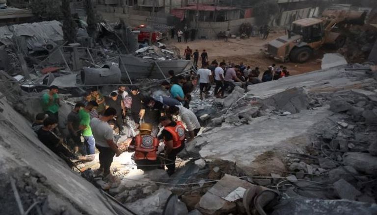 آثار القصف على غزة - رويترز
