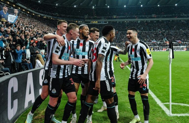 مباراة نيوكاسل على مانشستر يونايتد