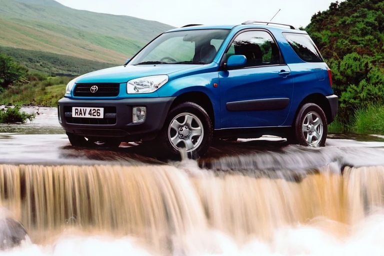 الجيل الثالث من تويوتا RAV4