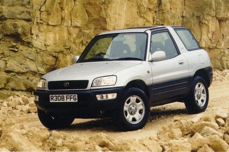 الجيل الثالث من تويوتا RAV4