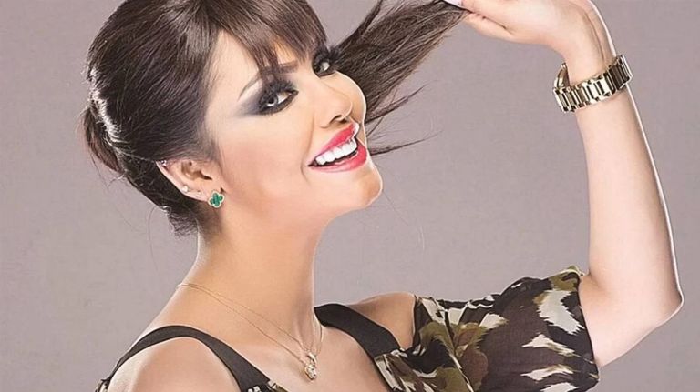 الفنانة جواهر الكويتية